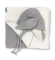 Sustainable grey hat and blanket bundle