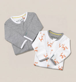 This Kit & Kin all-in-one duo babywear set is made from GOTS-certified organic cotton, designed for newborn essentials and unisex gifting.